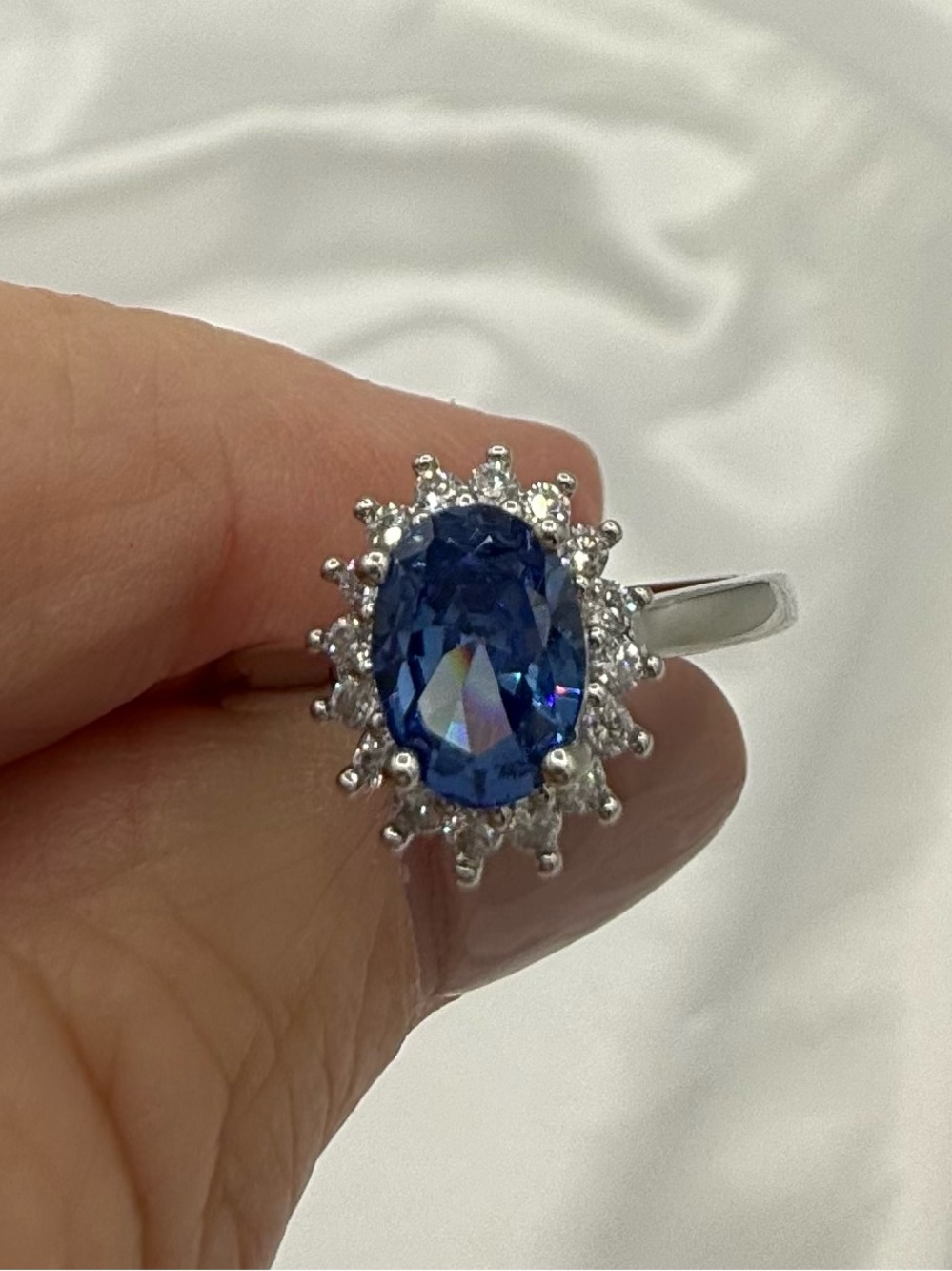 Sapphire Like Sz 6 Oval Halo Silver Tone Ring Princess Classic Elegant Sparkly